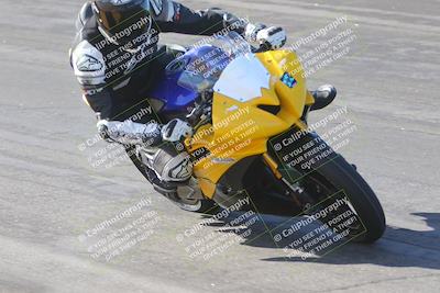 media/Dec-15-2023-Apex Assassins (Fri) [[91f19fb1c7]]/Trackday 1/Session 2 (Bowl)/